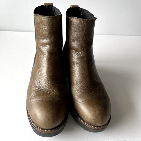 Anthropologie “ Dale” Leather Chelsea Ankle Boots Size 8 - Picture 8 of 14